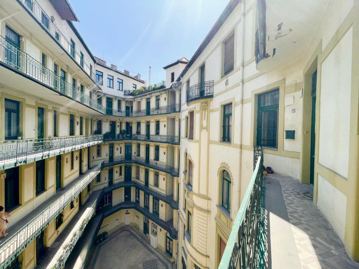Friend Of Deak Ferenc Apartment Budapest Bagian luar foto